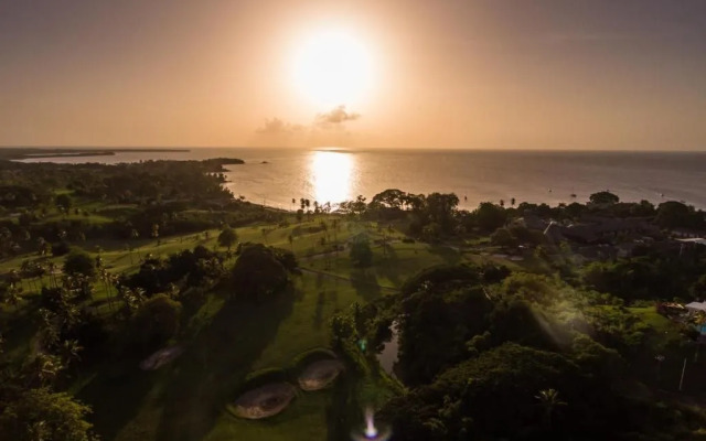 Mount Irvine Bay Resort