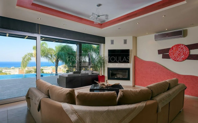 Quinn Hill Luxury Villa