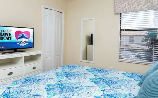 Summer Breeze Villa w/ Private Pool!