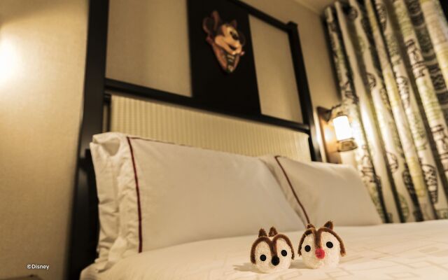 Disney Explorers Lodge