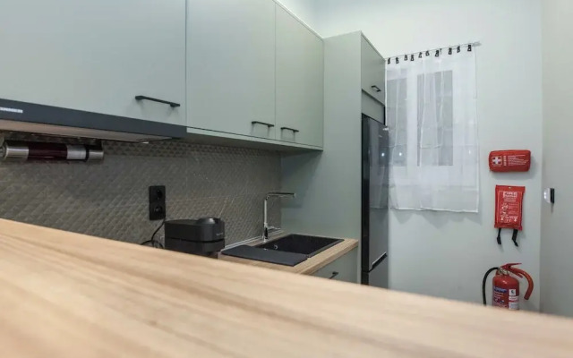 Fresh Modern 1 Bd Apt in Vibrant Patisia
