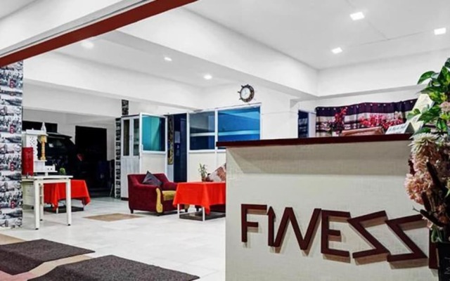 Treebo Trend Finesse