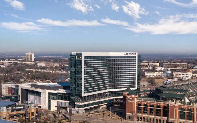 Loews Arlington