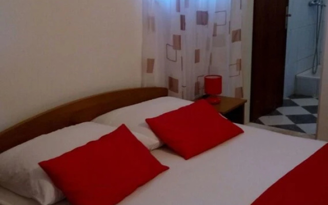 B - apt With Patio & sea View, Close to the Beach