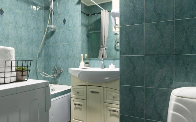 Надёжный посуточник на проезде Керамический