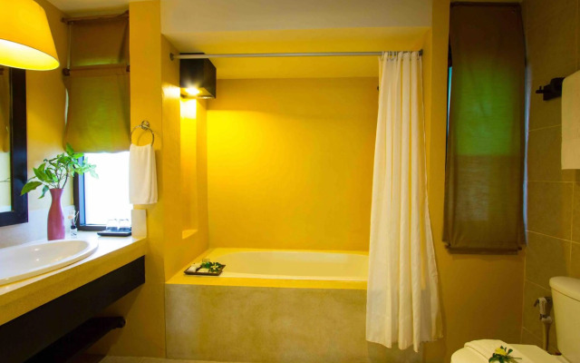 Palm Galleria Resort