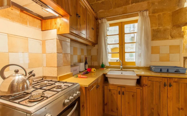 Gozitan Farmhouse With Pool - PP 4