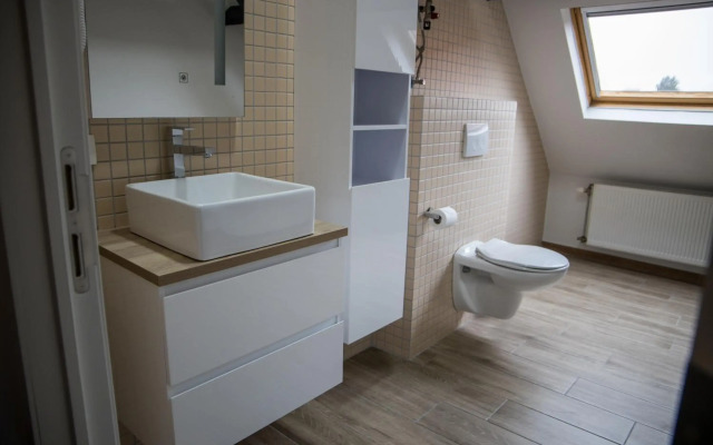 Guzy hotel