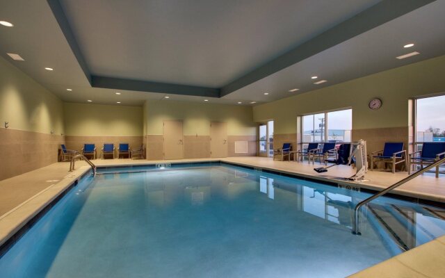 Holiday Inn Express & Suites Findlay North by IHG