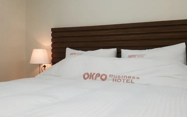 Okpo Business Hotel