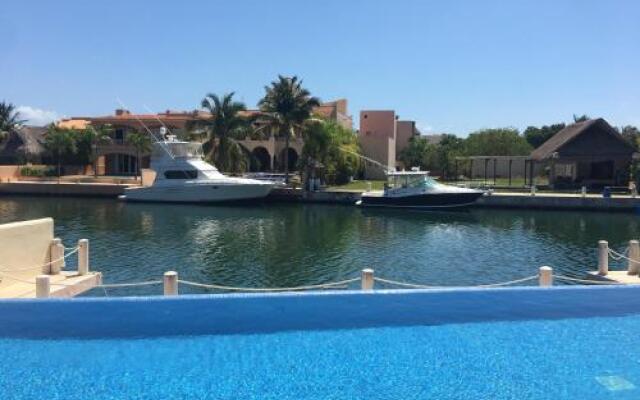 Condominium Nautica