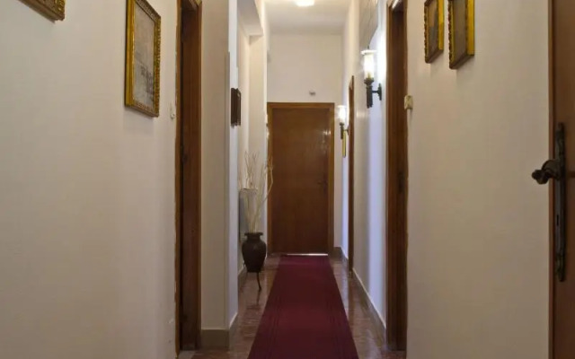 Olivarooms