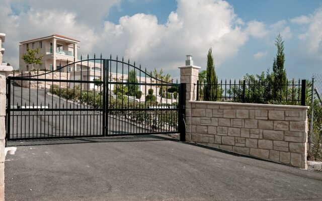 Villa Ravel