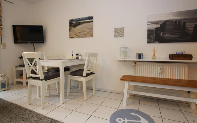 Apartment, Garding