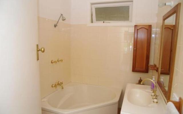 Berry, 16 East Street