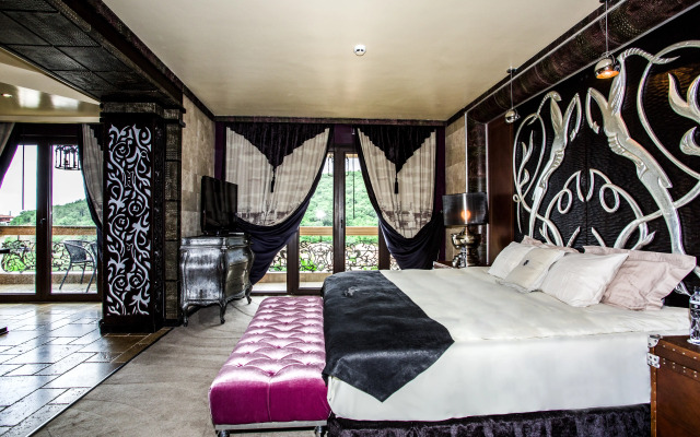Royal Castle Design & SPA Hotel