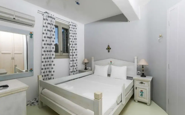 Avra House