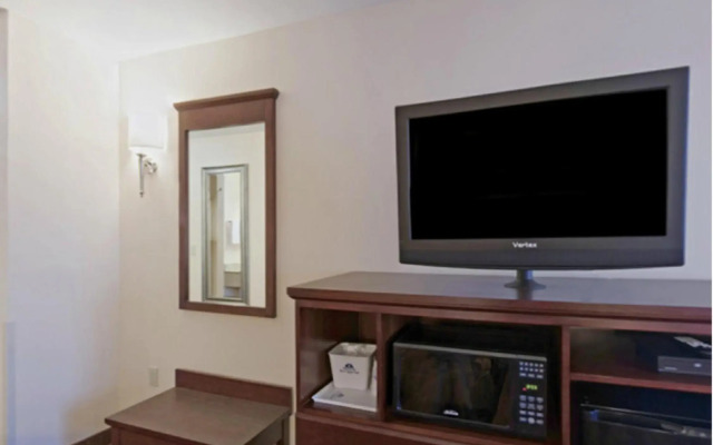 Americas Best Value Inn St. Robert