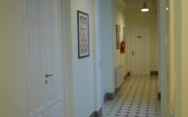 La Perla Granada Suites