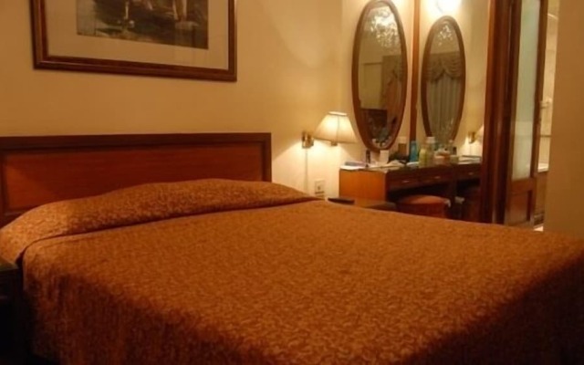 Royal Inn