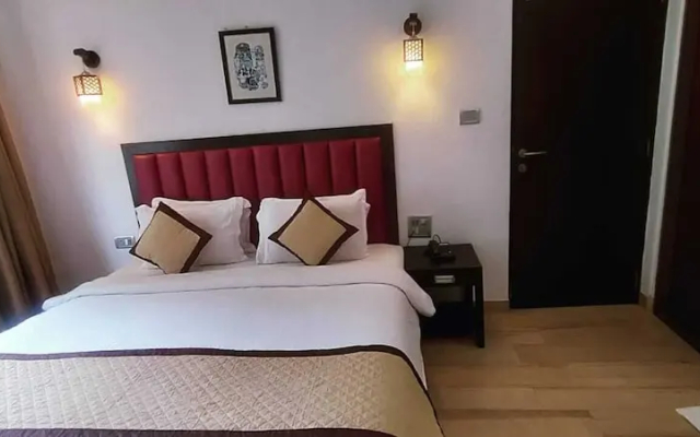 Candolim Suites