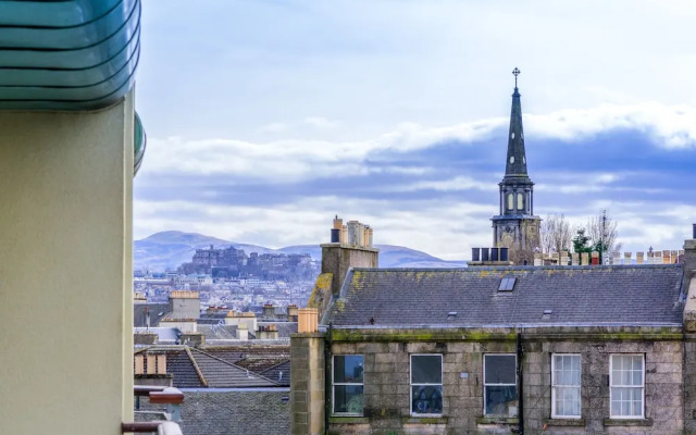 Britannia Penthouse