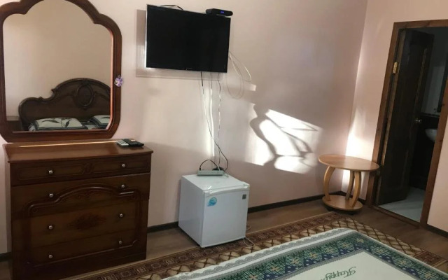 Guest house Mayana