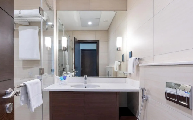 Dream Inn - Bahwan Tower