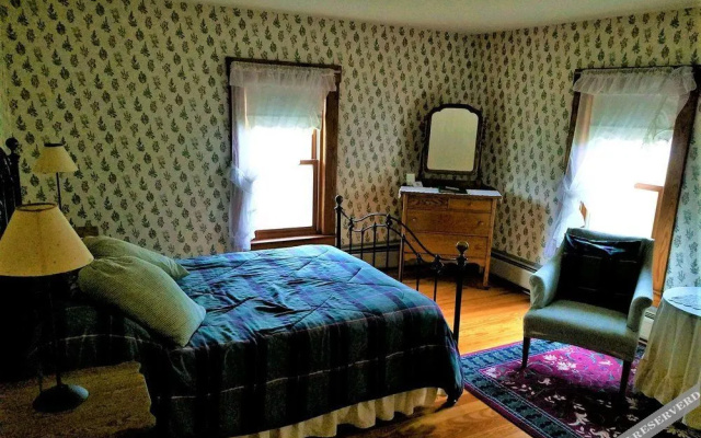 The Wayside Inn