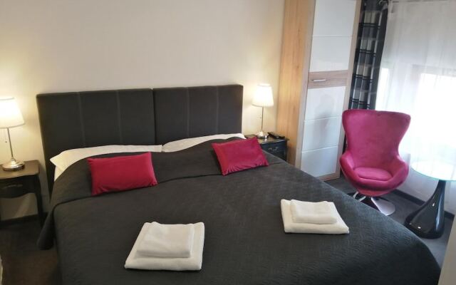 Filsdeger Royal Panzi