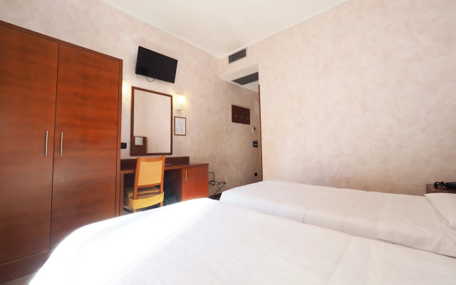 Osimar Hotel