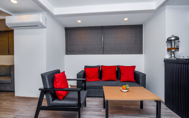 OYO Townhouse 036 C Scheme Ahinsa Circle