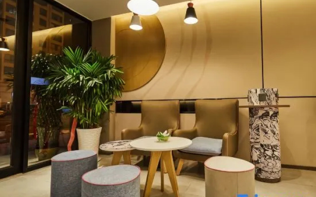 Homeinn · neo (Taiyuan South Station Xiaowu Road)
