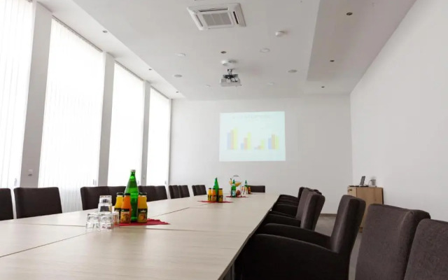 Ruhr Inn Hotel & Hostel