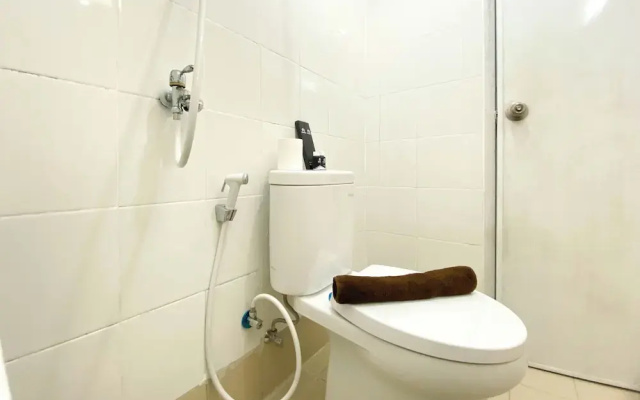 Comfort Living And Strategic 2Br At Bassura City Apartment