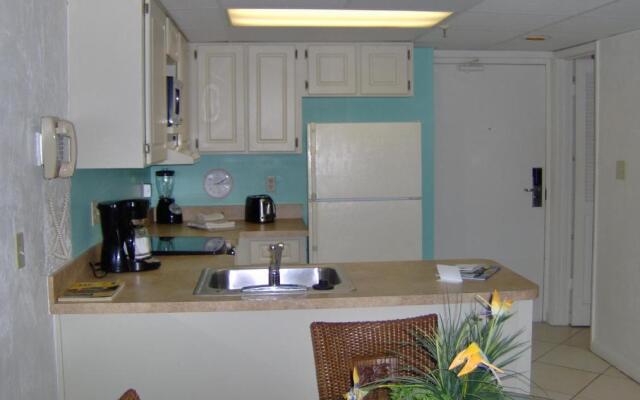 Islander Beach Resort