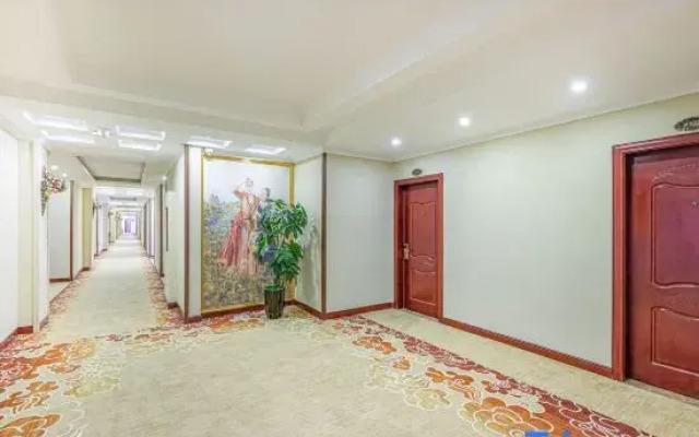 Elan Hotel (Zhenjiang Railway Station Wanda Plaza)