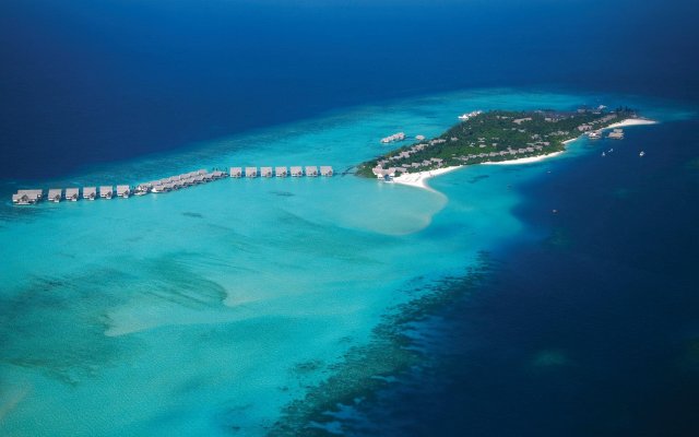 Four Seasons Resort  Maldives at Landaa Giraavaru