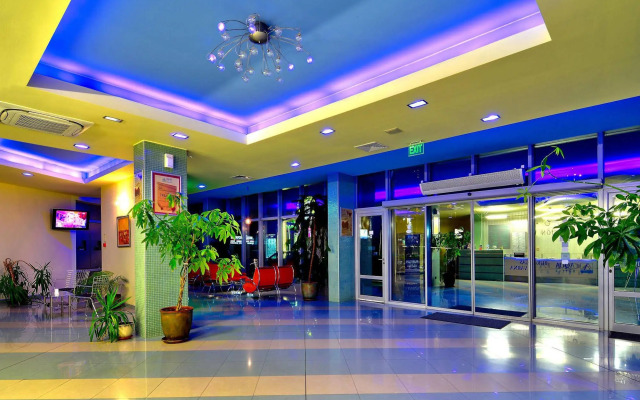 Aqua Hotel 