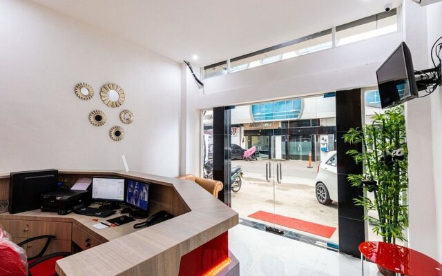 RedDoorz Plus @ Centrium Katamso Medan