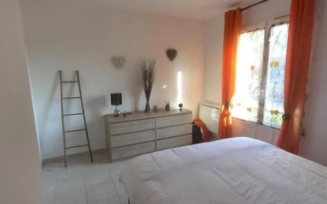 Var Roquebrune sur argens tres joli appartement