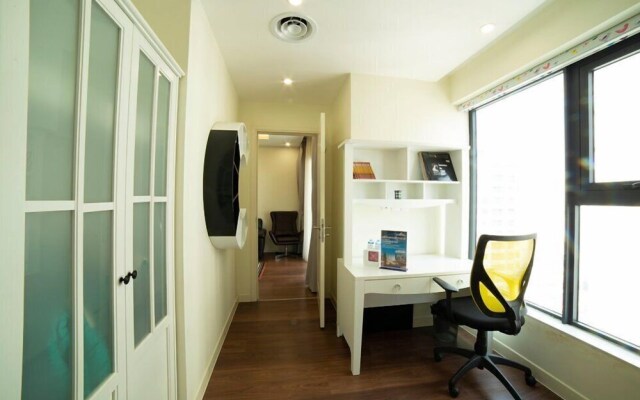 Imperia Garden by Bayhomes