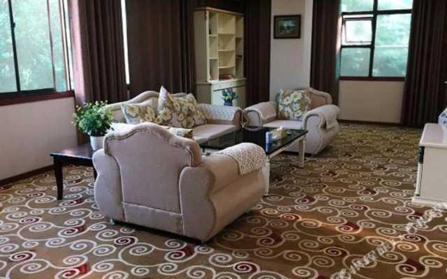 Qing Jiang Garden Hotel
