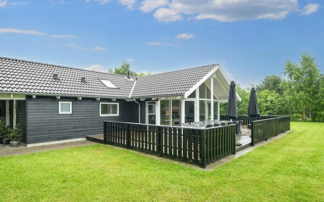 10 Person Holiday Home in Glesborg