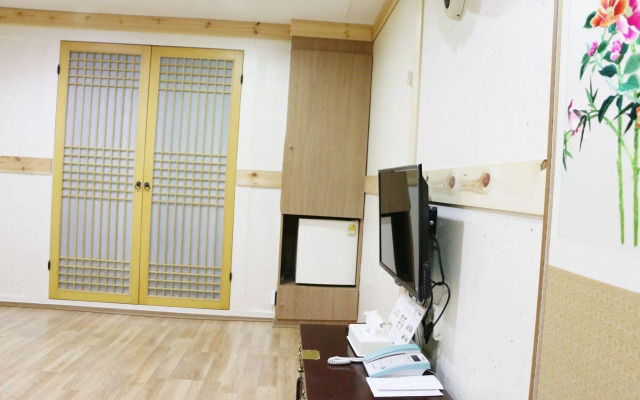 Mizo Guesthouse