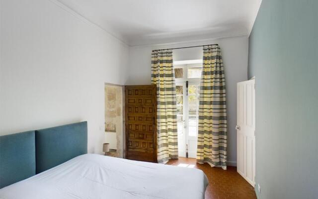 Maison Fontvieille, 8 pièces, 12 personnes - FR-1-599-41