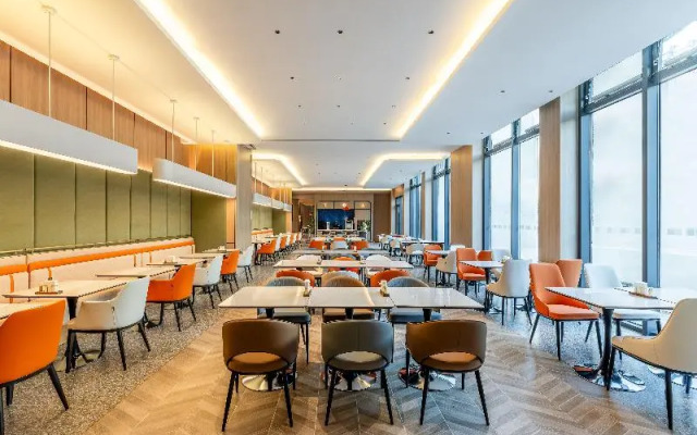 Holiday Inn Express Shanghai Changyang Road by IHG