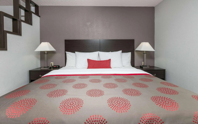 Ramada by Wyndham El Paso