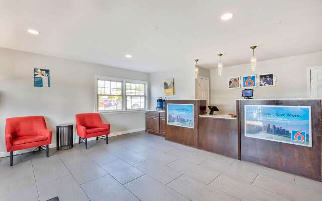 Motel 6 Falls Church, VA - Arlington Boulevard