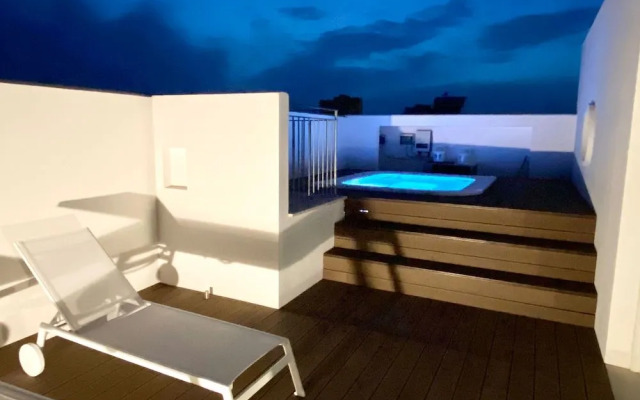WeLive Trapani luxury apartments & pool